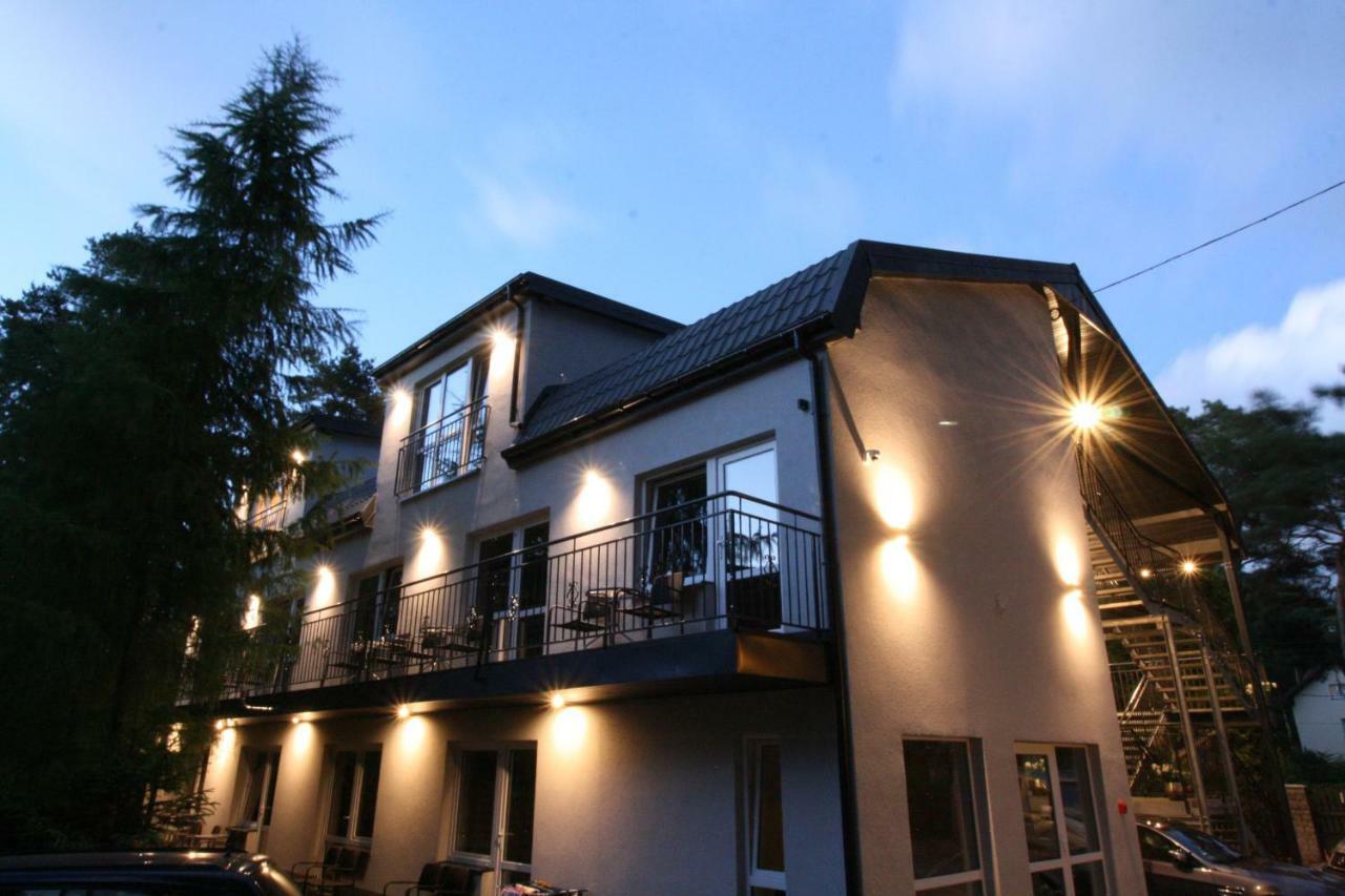 Lc Pokoje & Apartamenty ポビエロボ エクステリア 写真