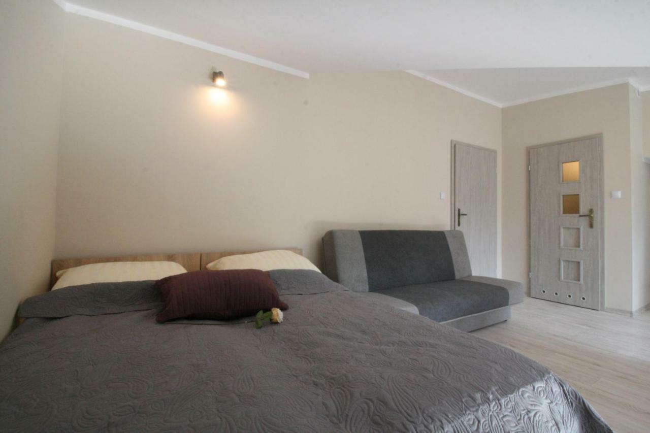 Lc Pokoje & Apartamenty ポビエロボ エクステリア 写真